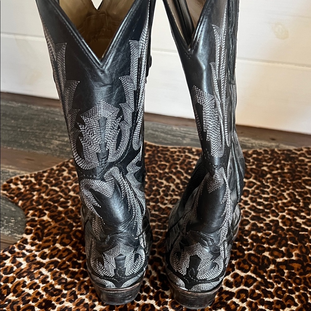 Black Leather Heeled Boots - Picture 5 of 6